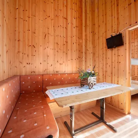 Casa Ciclamino Feriehus Barzio